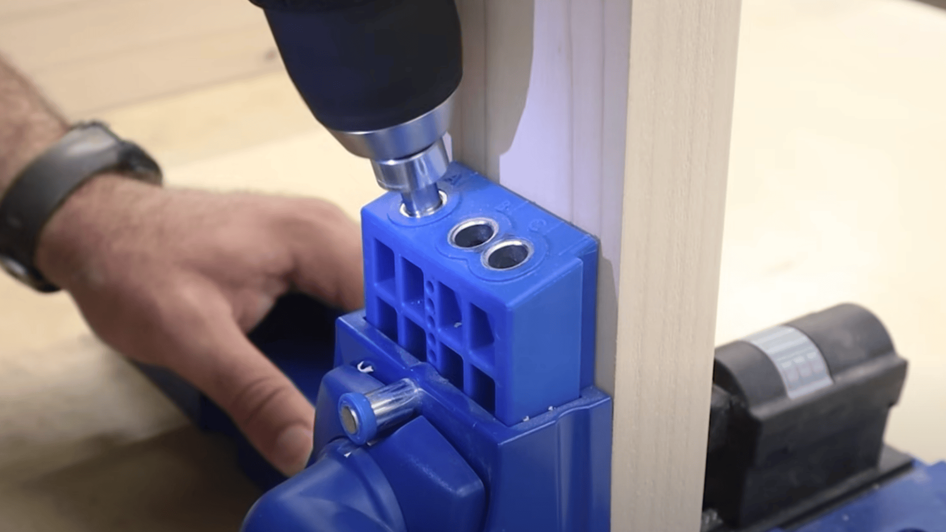 cut sand and drill pocket holes