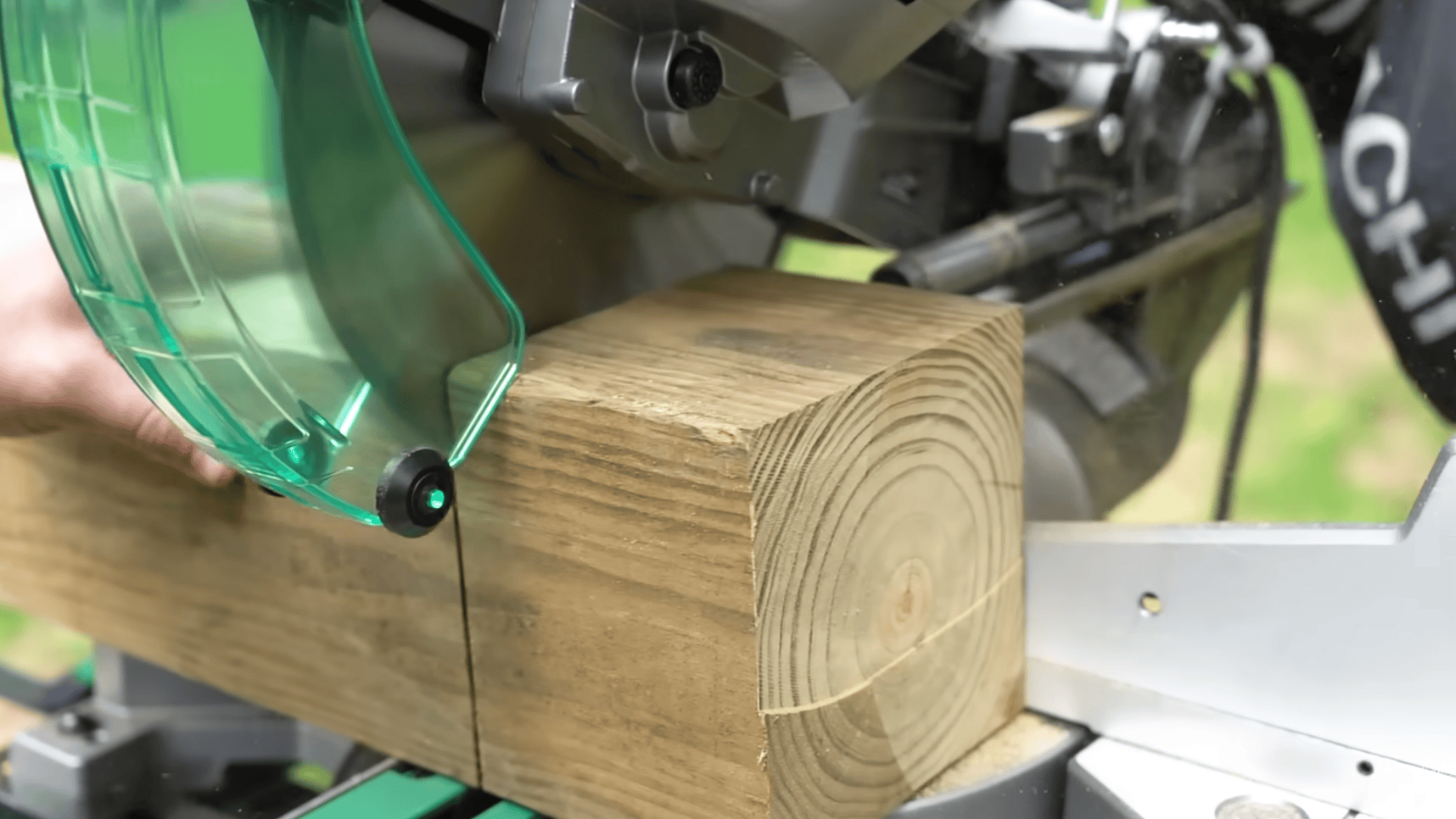 setting posts and beams