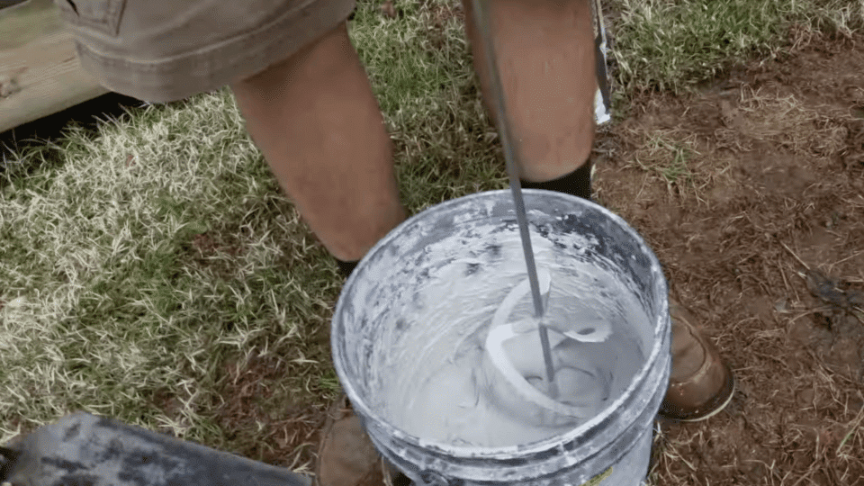 Mix Your Thinset Mortar Properly