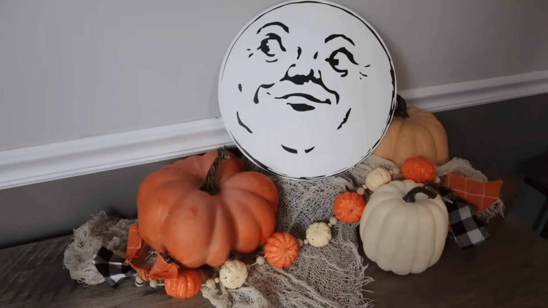 man in the moon wood round