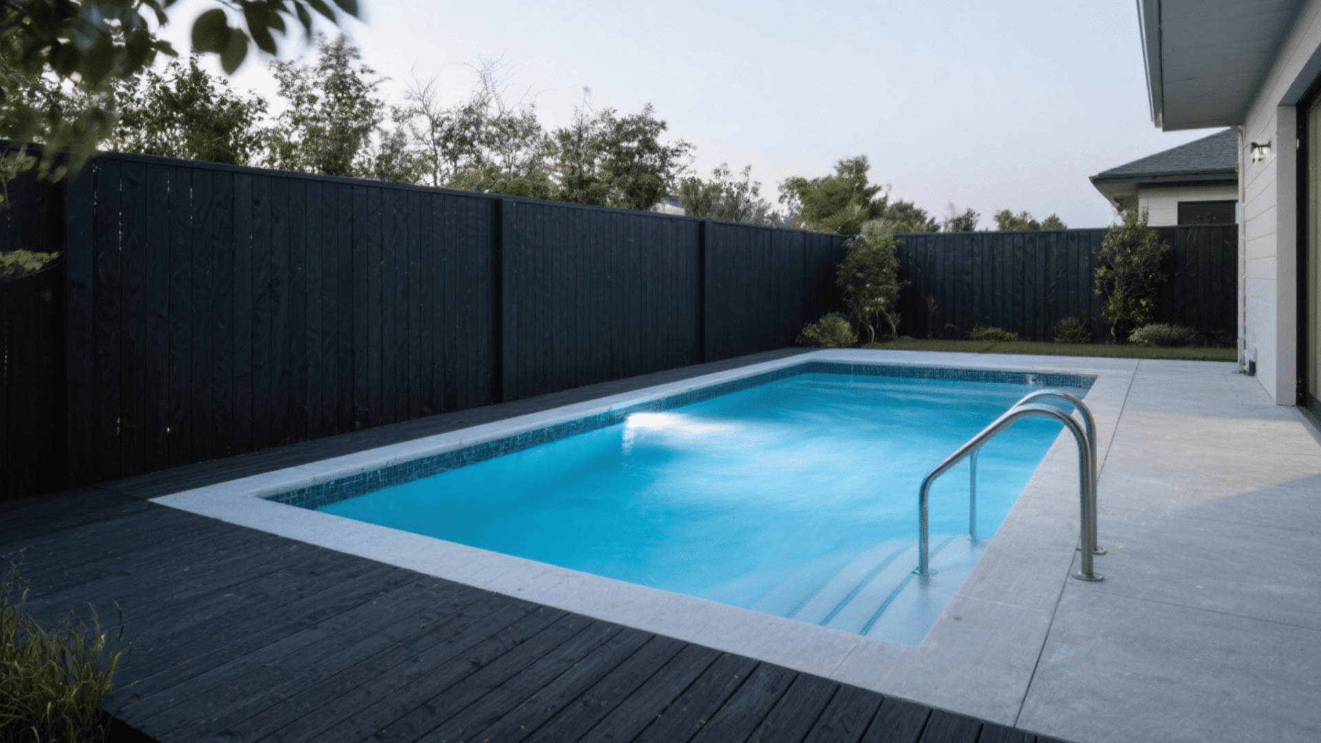 black composite chic